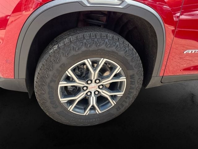 2025 GMC Acadia AT4