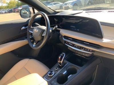 2024 Cadillac XT4 Premium Luxury