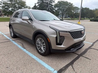 2024 Cadillac XT4 Premium Luxury