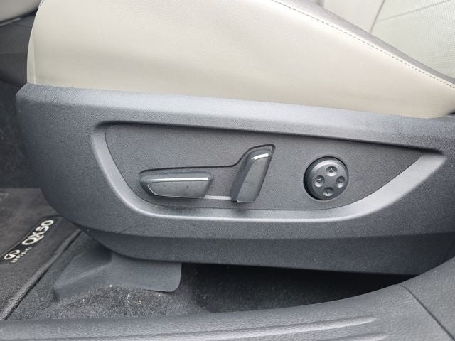 2023 INFINITI QX50 LUXE AWD