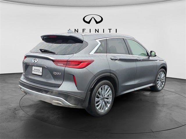 2023 INFINITI QX50 LUXE AWD