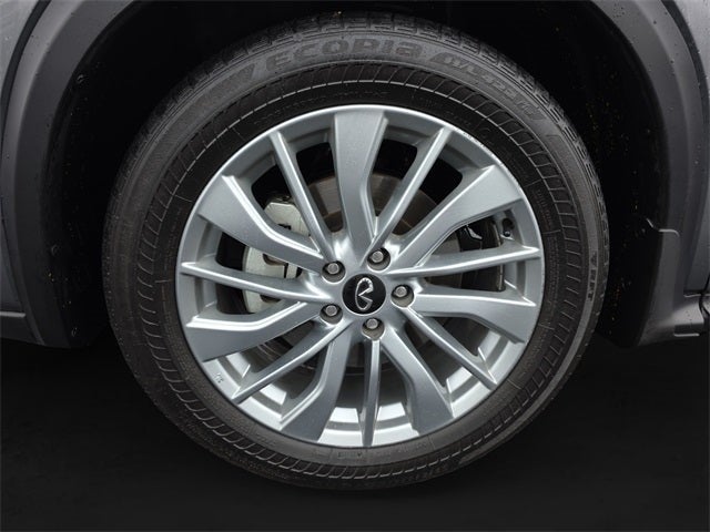 2023 INFINITI QX50 LUXE AWD