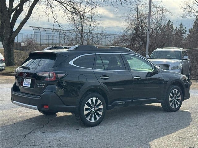 2023 Subaru Outback Touring