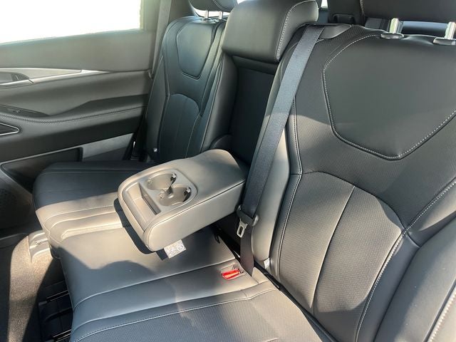 2027 INFINITI QX60 Luxe AWD
