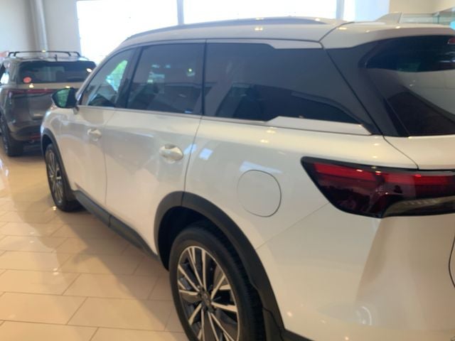 2027 INFINITI QX60 Luxe AWD