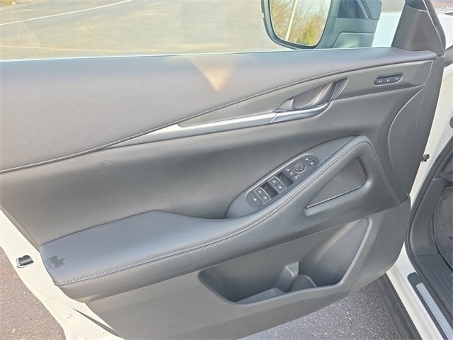 2023 INFINITI QX60 LUXE AWD