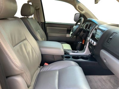 2008 Toyota Sequoia SR5 5.7L