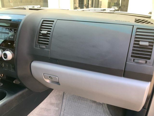 2008 Toyota Sequoia SR5 5.7L