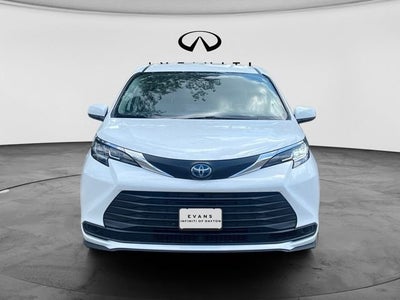 2021 Toyota Sienna LE 8 Passenger
