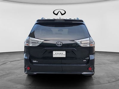 2018 Toyota Sienna SE Premium 8 Passenger