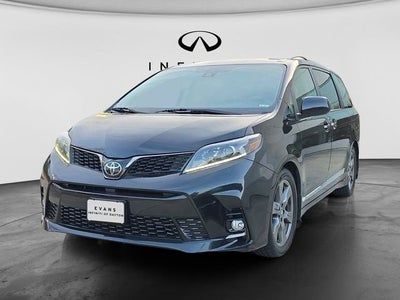 2018 Toyota Sienna SE Premium 8 Passenger