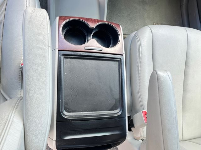 2013 Toyota Sienna XLE 8 Passenger
