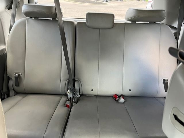 2013 Toyota Sienna XLE 8 Passenger