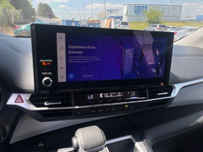 2025 Toyota Sienna XLE 8 Passenger