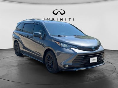 2025 Toyota Sienna XLE 8 Passenger