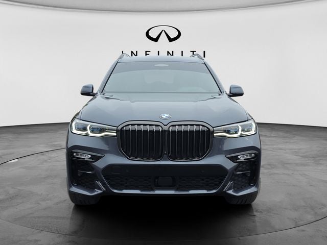 2022 BMW X7 M50i