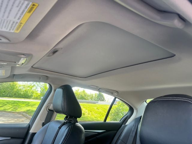 2015 INFINITI Q50 Sport