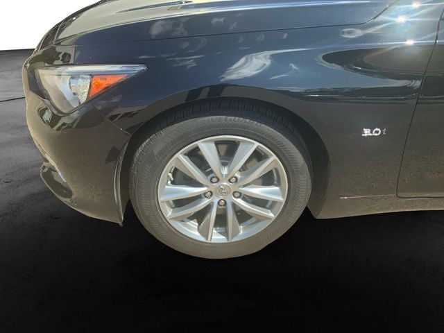 2017 INFINITI Q50 Premium AWD