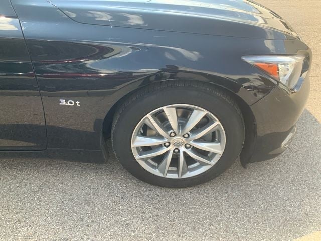 2017 INFINITI Q50 Premium AWD