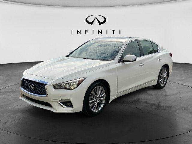 2023 INFINITI Q50 LUXE