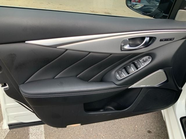 2023 INFINITI Q50 LUXE AWD