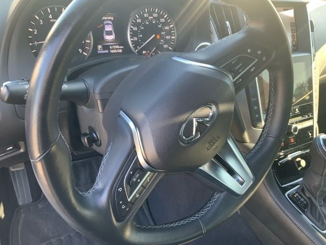 2022 INFINITI Q60 LUXE AWD