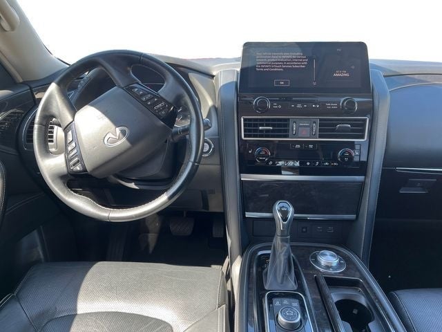 2024 INFINITI QX80 LUXE 4WD