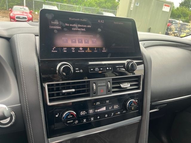 2024 INFINITI QX80 LUXE 4WD