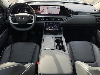 2025 INFINITI QX80 Luxe 4WD