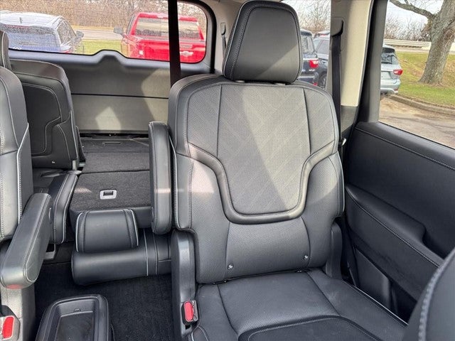 2025 INFINITI QX80 Luxe 4WD