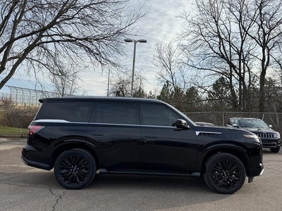 2025 INFINITI QX80 Luxe 4WD