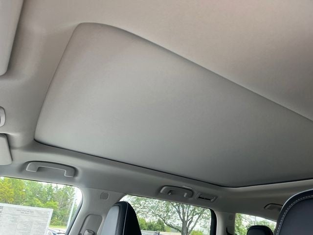 2027 INFINITI QX80 Luxe 4WD