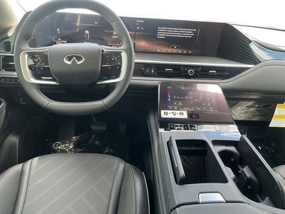 2027 INFINITI QX80 Luxe 4WD