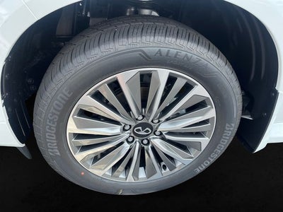 2027 INFINITI QX80 Luxe 4WD