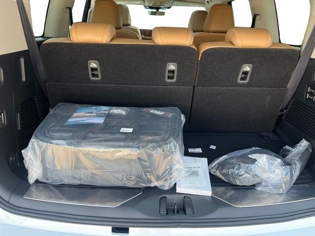2027 INFINITI QX80 Luxe 4WD
