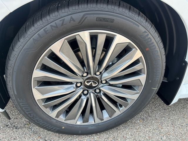 2027 INFINITI QX80 Luxe 4WD