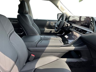 2027 INFINITI QX80 Luxe 4WD