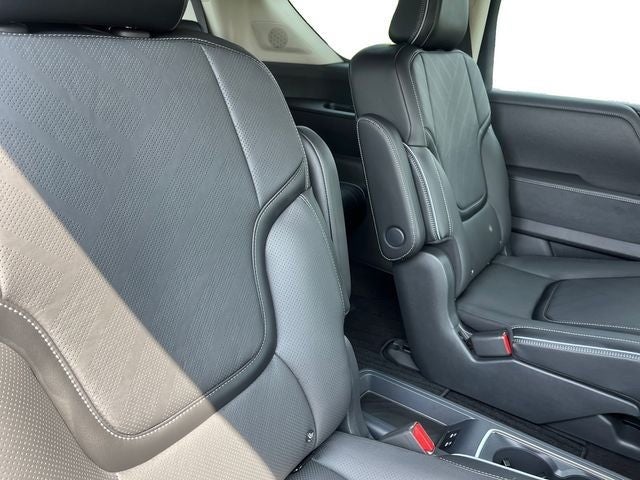 2027 INFINITI QX80 Luxe 4WD
