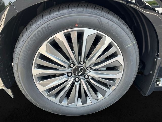 2027 INFINITI QX80 Luxe 4WD