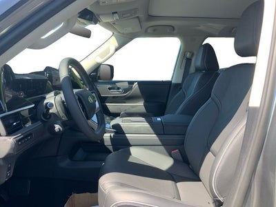 2027 INFINITI QX80 Luxe 4WD