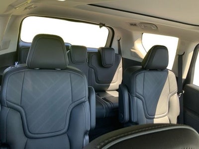 2027 INFINITI QX80 Luxe 4WD