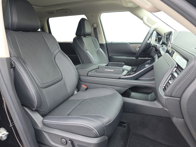 2025 INFINITI QX80 Luxe 4WD