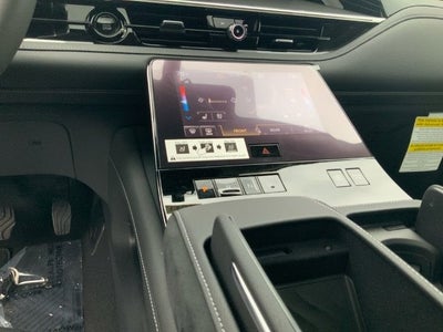 2027 INFINITI QX80 Luxe 4WD
