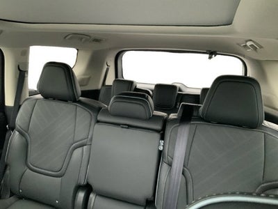 2027 INFINITI QX80 Luxe 4WD