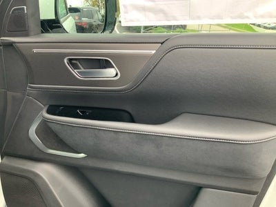 2027 INFINITI QX80 Luxe 4WD