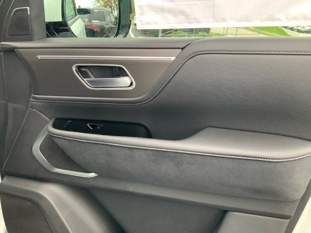 2027 INFINITI QX80 Luxe 4WD
