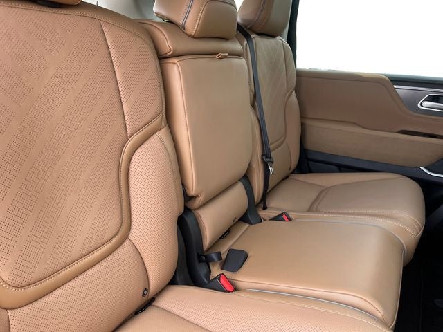 2027 INFINITI QX80 Luxe 4WD