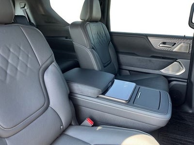 2027 INFINITI QX80 Autograph 4WD