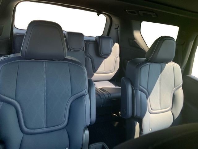 2027 INFINITI QX80 Sport 4WD