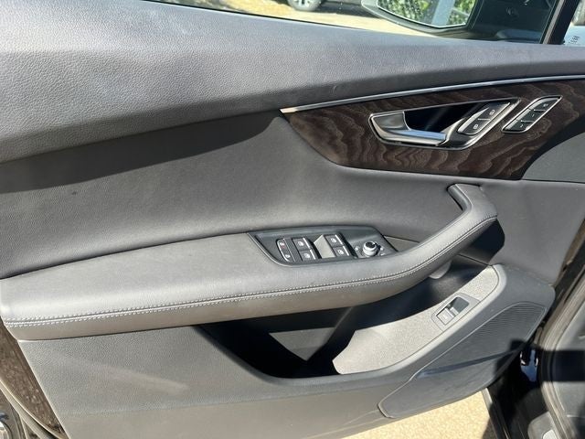 2023 Audi Q7 45 Premium Plus quattro